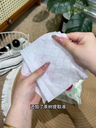 但凡用过湿厕纸的人,都很少再用干巴巴的纸巾!!就#洁棉宝湿厕纸 这性价比,你还在犹豫啥!!#超便宜超划算 #湿厕纸 #我可真会买