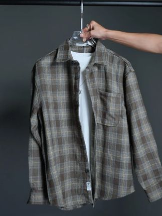 男生穿搭 简单干净就够了#极简穿搭 #衬衫 #衬衫男