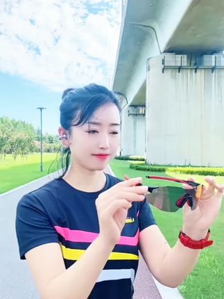 超大一体镜片高特运动眼镜跑步骑行太阳镜可选变色增彩达人推荐#运动太阳镜 #运动太阳镜眼镜 #运动太阳镜男款 #太阳镜防紫外线 #太阳镜女