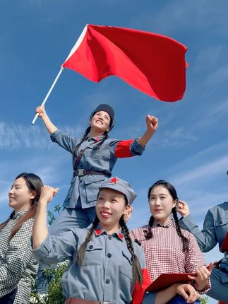 毛主席的著作像太阳,字字句句闪金光 #红色年代的经典回忆#经典红歌传唱永恒 #迎国庆颂祖国