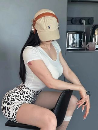 豹纹3D数码印花瑜伽短裤高腰提臀健身女紧身蜜桃裤运动跑步三分裤#运动短裤 #蜜桃健身裤女 #显臀裤 #好物推荐 #性价比超高
