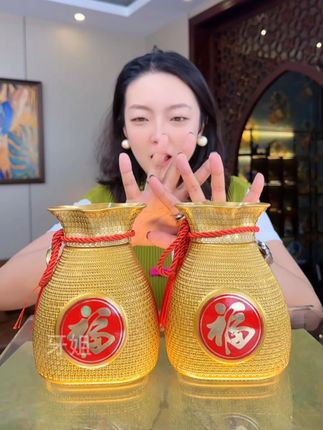 杏花村金福袋收藏酒礼盒 到手两大瓶,每一瓶600毫升的大容量,两瓶加起来1200毫升2斤4两,53度黄金度数,送人送礼,收藏摆柜都特别合适 #杏花村 #清香型白酒 #白酒 #纯粮酿造 #好酒推荐