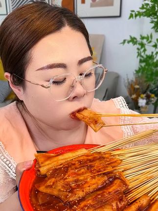 豆皮串美味,舌尖不停回味。#好吃不贵