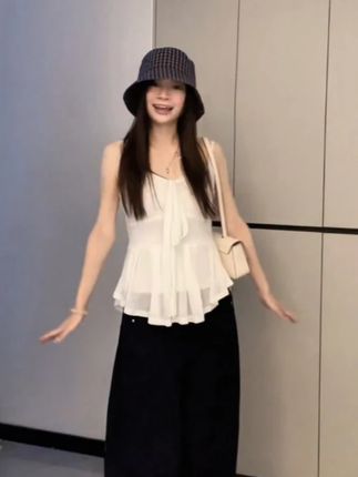 薄荷曼波白色针织开衫吊带背心女两件套防晒衫 #ootd穿搭#今天穿什么#日常搭配#搭配分享#穿搭