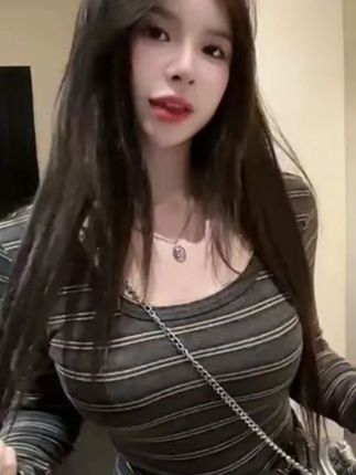 纯欲辣妹U领条纹长袖秋季收腰显瘦高级感复古中长款连衣裙#穿出高级感 #品质女装 #一周穿搭不重样 #时髦精 #精致优雅