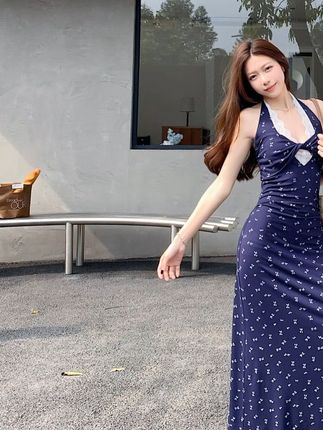 超值的!超值的!这条真的很满意!!!   #显瘦连衣裙#  梨形身材穿搭  #遮胯显瘦#  修身连衣裙  #碎花裙     #超值的超值的这条真的很满