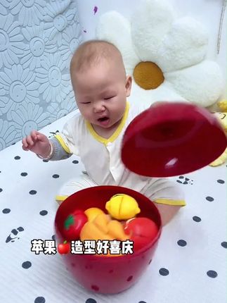 果蔬玩具做得跟真的一样,孩子玩着玩着就认识了好多食材,切的时候还会念叨 “这个是橙子,酸酸的”!!#玩个很新的东西#让孩子远离手机#专注力培养#儿童玩具#送礼物