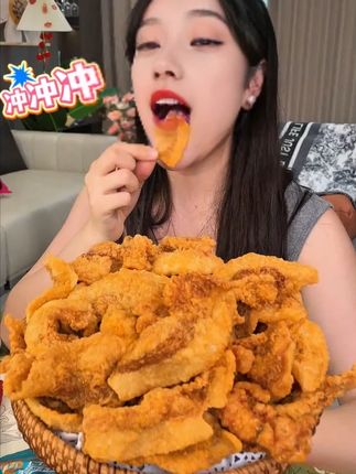 #猪油渣 这个猪油渣太有童年的味道了,酥酥脆脆,一点也不油腻,真的太好吃了#小零食 #零食推荐