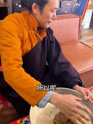 师傅再一次上高原上去挖原料咯 #藏香 #搭末拉藏香
