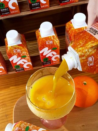 礼盒装纯鲜榨橙汁!0 添加超干净,喝着满是阳光橙香~#夏日饮品 #汇源橙汁 #汇源 #NFC