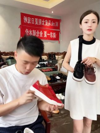 这双鞋有点贵#好鞋推荐 #软底软面穿上超舒服 #透气舒适不臭脚 #好穿不累脚 #好穿又好搭