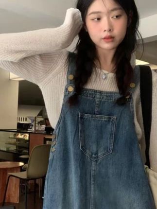 复古牛仔背带裙设计感2025夏新款韩版宽松吊带裙子女中长款连衣裙#谁穿谁好看 #遮肉显瘦 #休闲减龄穿搭 #韩系穿搭 #ootd穿搭