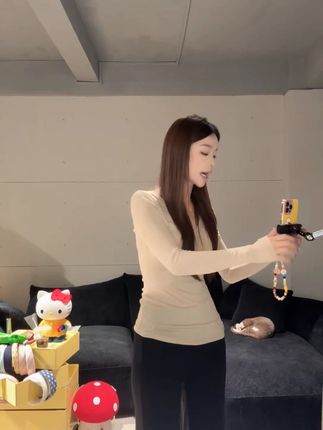 秋季新款百搭休闲遛弯裤休闲裤女微喇直筒裤 #ootd穿搭 #今天穿什么 #直筒裤 #休闲百搭