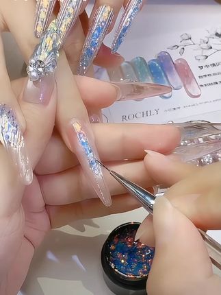 不同角度折射出不同光 随便一涂就亮闪闪#美甲 #美甲教程 #美甲美睫 #美甲分享 #美甲控
