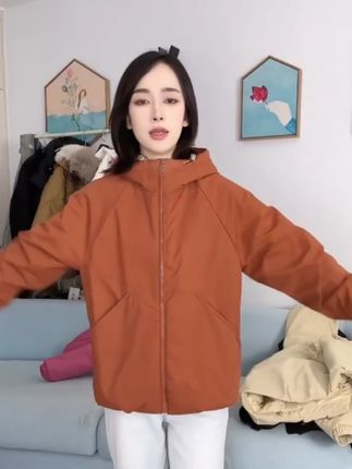 【加棉加厚】2025新款秋冬季连帽冲锋衣宽松百搭夹克上衣外套 #宽松有范 #显瘦遮肉 #棉服也能穿出时尚感 #品质女装 #穿搭分享