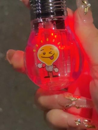 电灯泡打火机 #玩一个很新的东西