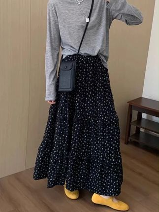 温柔气质半身裙子女春秋碎花中长款2025高腰新款显瘦蛋糕裙百 #碎花裙 #半身裙 #显瘦搭配 #中长款半身裙 @DOU+小助手