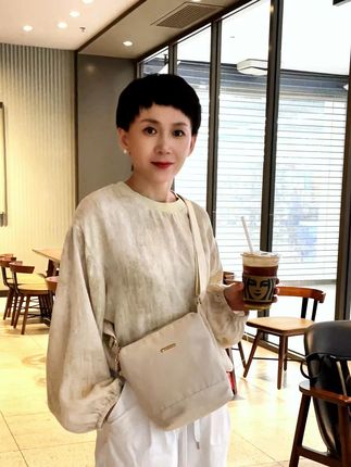 这款高端大气上档次的女包,香港专柜女包,让你气质爆表!