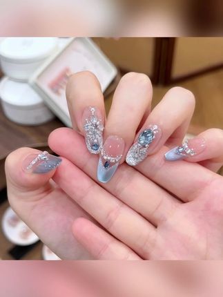 可拆卸穿戴甲推荐 #美甲 #仙女必备 #穿戴甲随意摘戴 #穿戴甲分享 #这美甲深得我心 【冰雪奇缘】纯手工定制美甲拆卸穿戴甲
