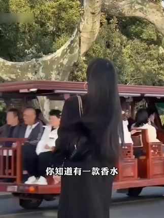 思路打开了,可以喷的护发精油,不油手也能拥有绸缎发#养发护发  #护发精油  #丽如素护发精油喷雾