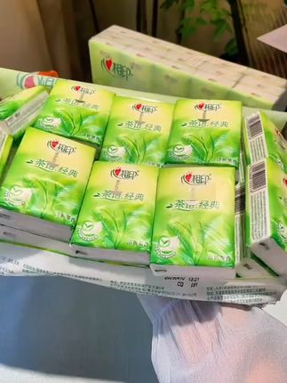 清新的茶香和心相印的结合,真的拒绝不了春意盎然的茶语包装。 # 心相印 # 手帕纸 # 纸巾 # 超便宜超划算 # 好物推荐🔥
