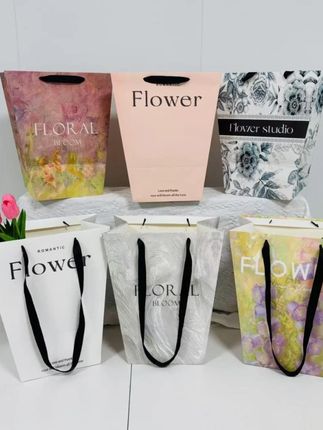 升级款梯形大号手提袋各种大小花束都能装,还能牢固不会晃动,一个只要2块钱,款式好看质量好#手提袋生产厂家 #母亲节花束 #花店用品 #好物推荐🔥