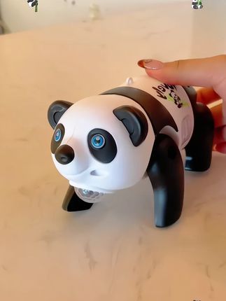 #萌宠日常记录 仿真电动爬行国宝大熊猫模型炫彩灯光投影音乐牵线宠物儿童玩具#儿童玩具 #潮玩 #萌物 #玩偶