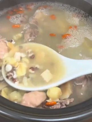 家里孩子小的,妈妈们赶紧安排起来了,每年春季是孩子的成长黄金期!#儿童成长汤   #四神汤包   #太子参   #炖汤包   #太子参四神汤