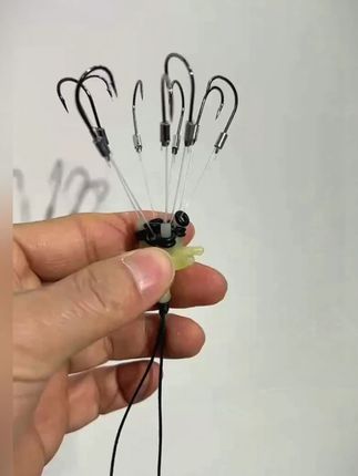 新型万向飞鹰翻板钩朝天钩八爪钩底钓鲢鳙翻板钩海竿矶竿专用钩#钓鱼钩 #鲢鳙钓法 #海竿矶竿 #万向翻板钩 #钓鱼装备