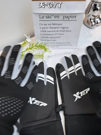 特步骑行手套冬季骑车防风防寒手套保暖男外卖专用防滑加绒冬天女#冬季骑行 #防风手套 #防滑手套 #特步手套 #骑行装备