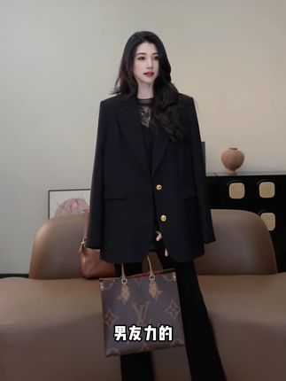 #轻奢女装 #显瘦穿搭 #通勤搭配 #今天穿什么 #西装