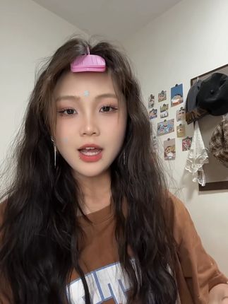 喜欢唱歌喜欢K歌的帅哥美女,千万不要错过我们家途瑞斯自带耳返的挂脖蓝牙耳机哦错过了可就遇不到了!#蓝牙耳机 #无损音乐 #途瑞斯 #耳机 #源头工厂