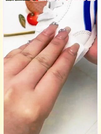 【9.9元4大包】洗鞋店都在用的小白鞋清洁湿巾,免水洗一擦即净,养护鞋面更耐穿!#清洁神器 #清洁湿巾 #湿巾 #超便宜超划算 #好物推荐