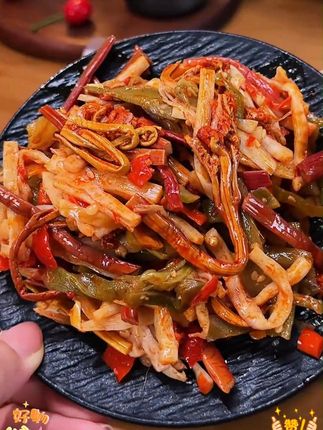 夏天真的很爱这口香辣脆爽的#红油三脆 ,吃起来咯吱咯吱老得劲了!追剧解馋来一包老满足了!#解馋零食 #凉拌 #下饭神器 #美食 #超好吃