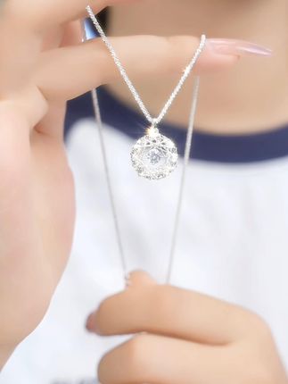解锁织梦星网项链的独特闪耀魅力,在人群中成为焦点。#首饰分享 #仙女必备 #夏季新款 #礼物推荐 #锁骨链