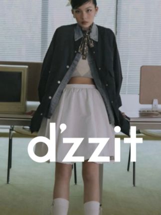 复古知识分子穿搭正在直播分享中…… #dzzit官方旗舰店 #反季羽绒服 #甜酷女孩
