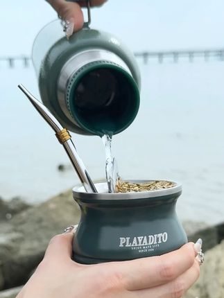 熬夜党、打工人的本命茶啊,我先冲了!轻松上班一整天,这是阿根廷的国宝,比咖啡还带劲,还不影响睡眠#马黛茶 #打工人 #帕拉蒂托马黛茶 #熬夜