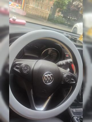 汽车通用硅胶方向盘套运动方向盘套车用防滑无味把套旺灯 #汽车 #方向盘 #方向盘套 #汽车好物