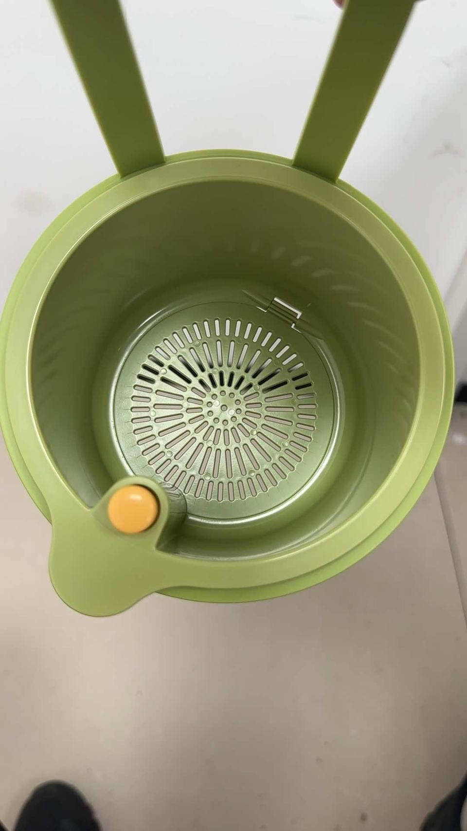 可挂式水槽沥水篮。