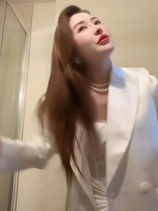 洗护三件套活动价99三瓶力度很大,我自用了七年的一个洗发水真的好好用#神大英子 #珂尼娜 #珂尼娜品牌 #好物推荐🔥 #洗护好物