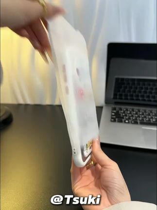 超级可爱!谁能拒绝这么可爱的立体M豆镜子支架手机壳呀!#爱了爱了 #手机壳独特小众 #这个手机壳真的长在我心巴上了