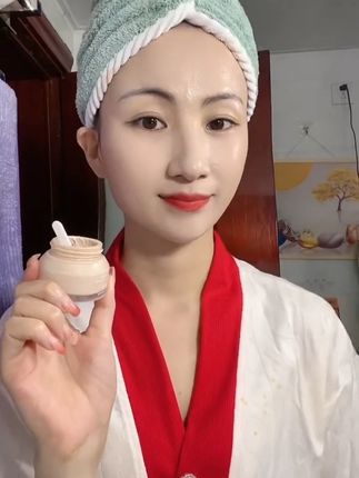 用了这款蝶形 #后跟贴 ,再也不用担心穿高跟鞋磨脚了,还可以防掉跟,走路美美哒~ #防磨后跟贴