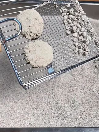 自从换了这款二合一猫砂铲,真的帮我省了不少猫砂,大团小团统统一铲搞定