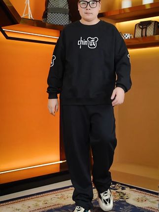 微胖男生降温愁?这件卫衣卫裤套装藏肉还显利落感 #降温穿搭主打一个时尚保暖 #男生穿搭日记 #显瘦穿搭 #早秋穿搭