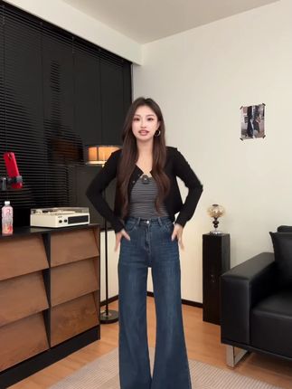 不贴腿微喇牛仔裤女款爆款2025新款高腰宽松秋季弹力显瘦喇叭裤子#显高显瘦显腿长 #ootd穿搭 #百搭神裤 #牛仔裤 #夏季新款