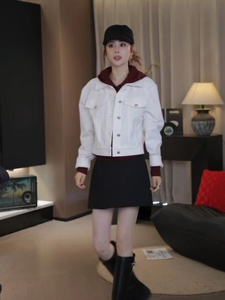 这件连帽衫我真的太喜欢了,它既可以休闲也可以女人。#百搭上衣 #时髦精 #ootd穿搭 #分享穿搭 #穿出高级感