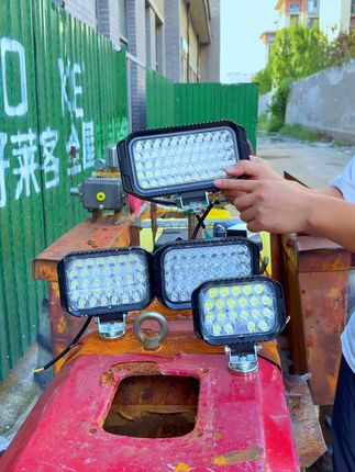 超亮货车LED射灯12V-80V通用叉车工程车挖掘机铲车收割