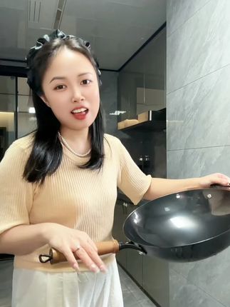 悄悄告诉你,#古臻匠铁锅 这次真的降价了!#无涂层不粘锅  #厨房好物 #家用炒锅推荐