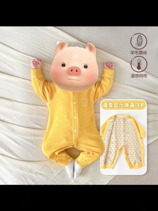 #我要上热门 天冷了,得给宝宝贴身穿这种温感的连体衣,a类面料贴肤穿的舒服,材质含有羊毛桑蚕丝防风又保暖,刷到的妈妈赶紧去安排两件换洗 #婴儿衣服 #爆款热卖中 #面料柔软舒适保暖 #高品质童装