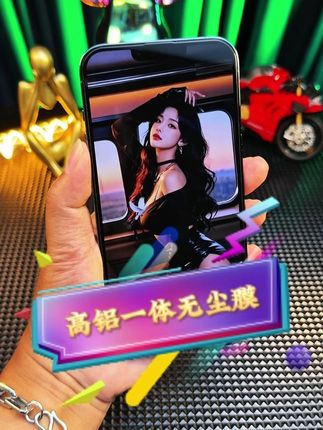 轻松抵御日常磕磕碰碰,高铝钢化工艺,全面保护你的手机屏幕#钢化膜 #数码科技 #手机贴膜